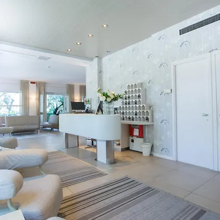 Viamare Hotel Отель 3*